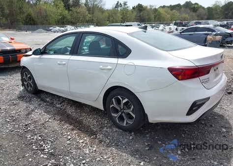 2021 Kia Forte Lxs из США, поврежденный, VIN 3KPF24AD5ME335331